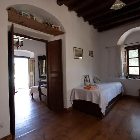 Дом отдыха Authentic 1681 Cycladic Castle-house 