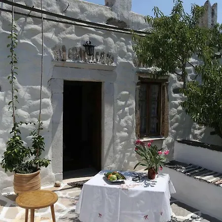 Traditional Guest House 